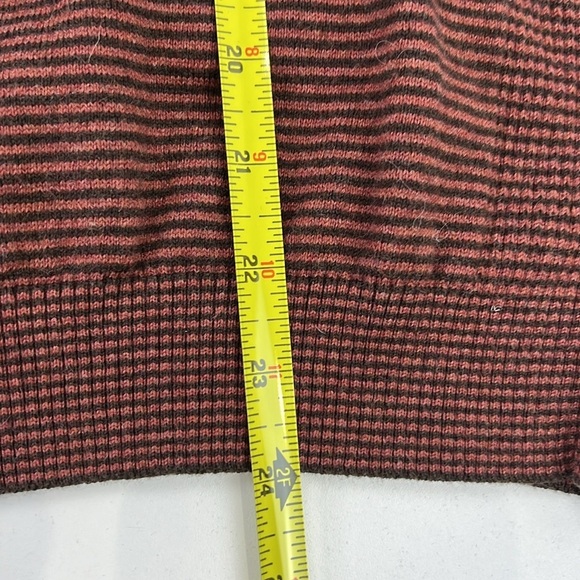 Guess Unisex Striped Vest size Medium - Picture 7 of 8